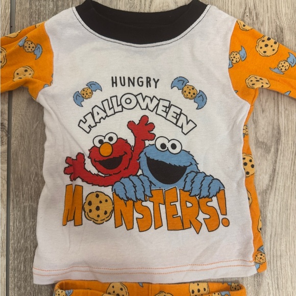 Sesame Street Halloween Pajama Set - Orange and White - Picture 3 of 7